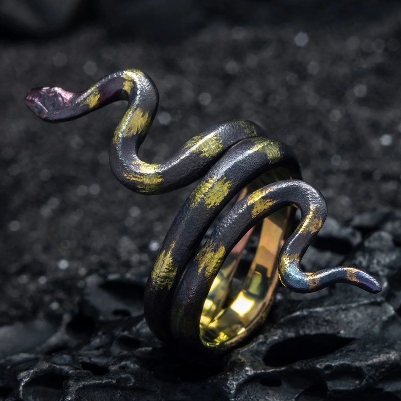 кольцо в виде змеи